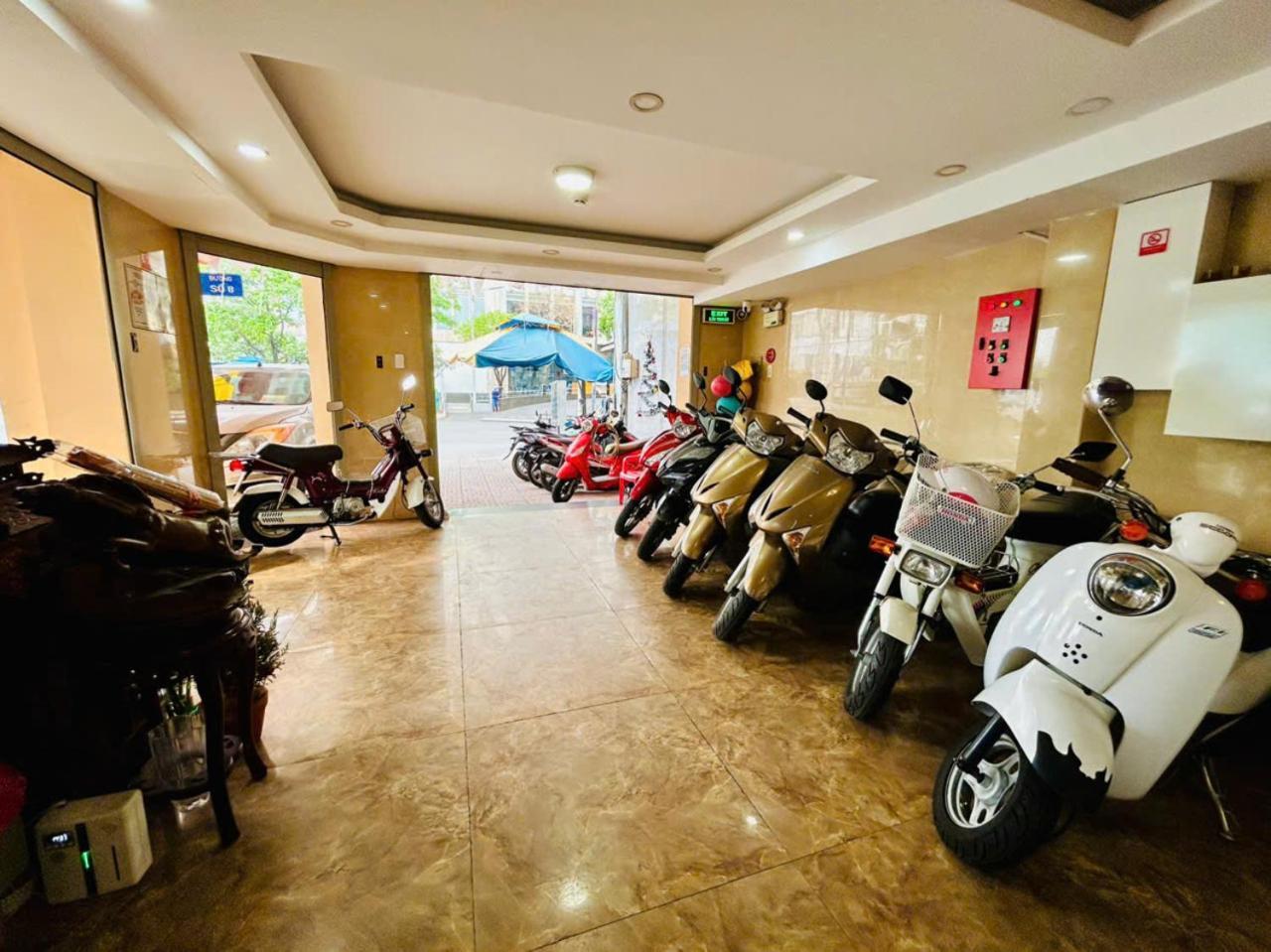 Ngoi Sao Nho Hotel Ho Či Minovo Město Exteriér fotografie
